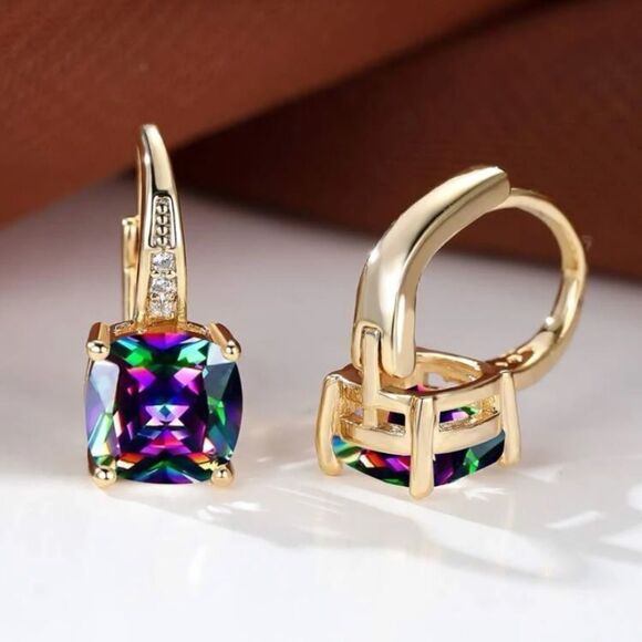 ✨✨🆕✨ Elegant Plated Purple Iridescent Simulated Gem Drop Earrings✨ - Picture 6 of 10